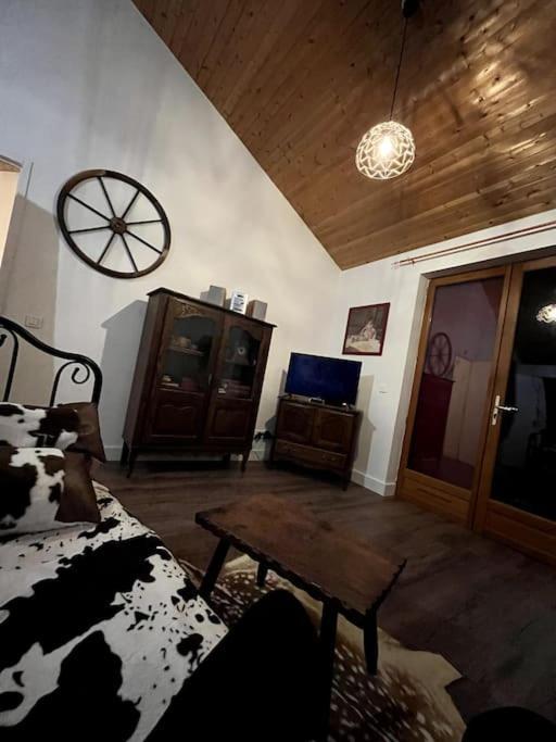 Chez Mamie Villa LʼIsle-Jourdain Buitenkant foto